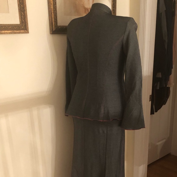 Stretch denim peplum jacket and trumpet skirt - Picture 3 of 7